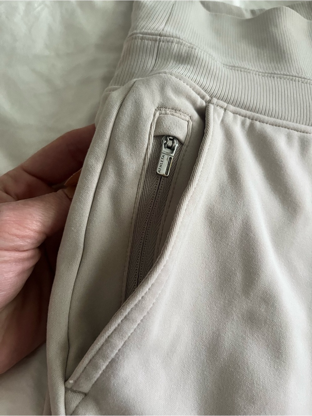 Athleta Venice Wide Leg Pull-On Pants in color Willow - Picture 5 of 12